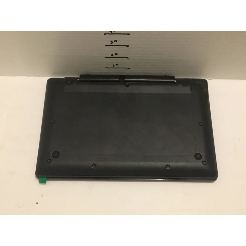 RCA Viking pro 3 32GB WiFi tablet with keyboard RCT6K03W13